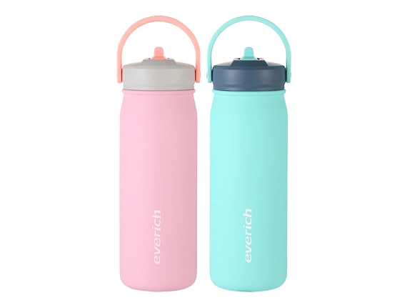 insulated water bottle with straw lid