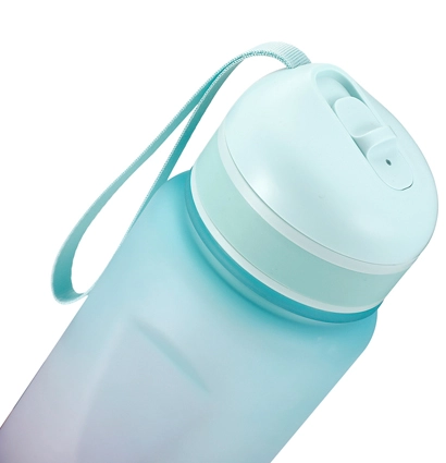 insulated water bottle with spray mist