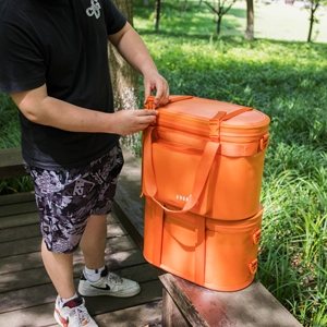 insulated ice bag