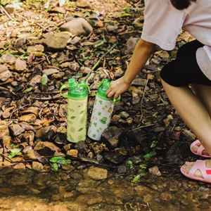 sports spray bottle