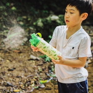 water bottle with water spray