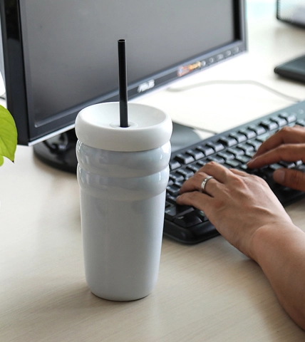 20 oz Coffee Tumbler with Straw 01606